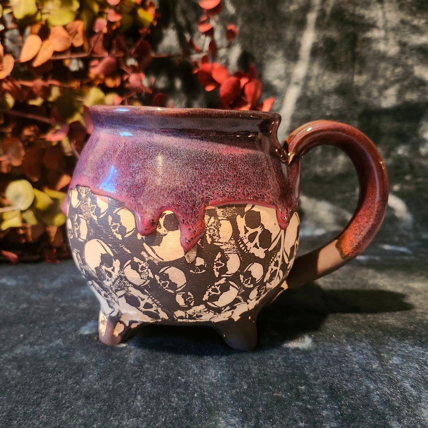 LG Poison Skull Cauldron (Witches Plum)