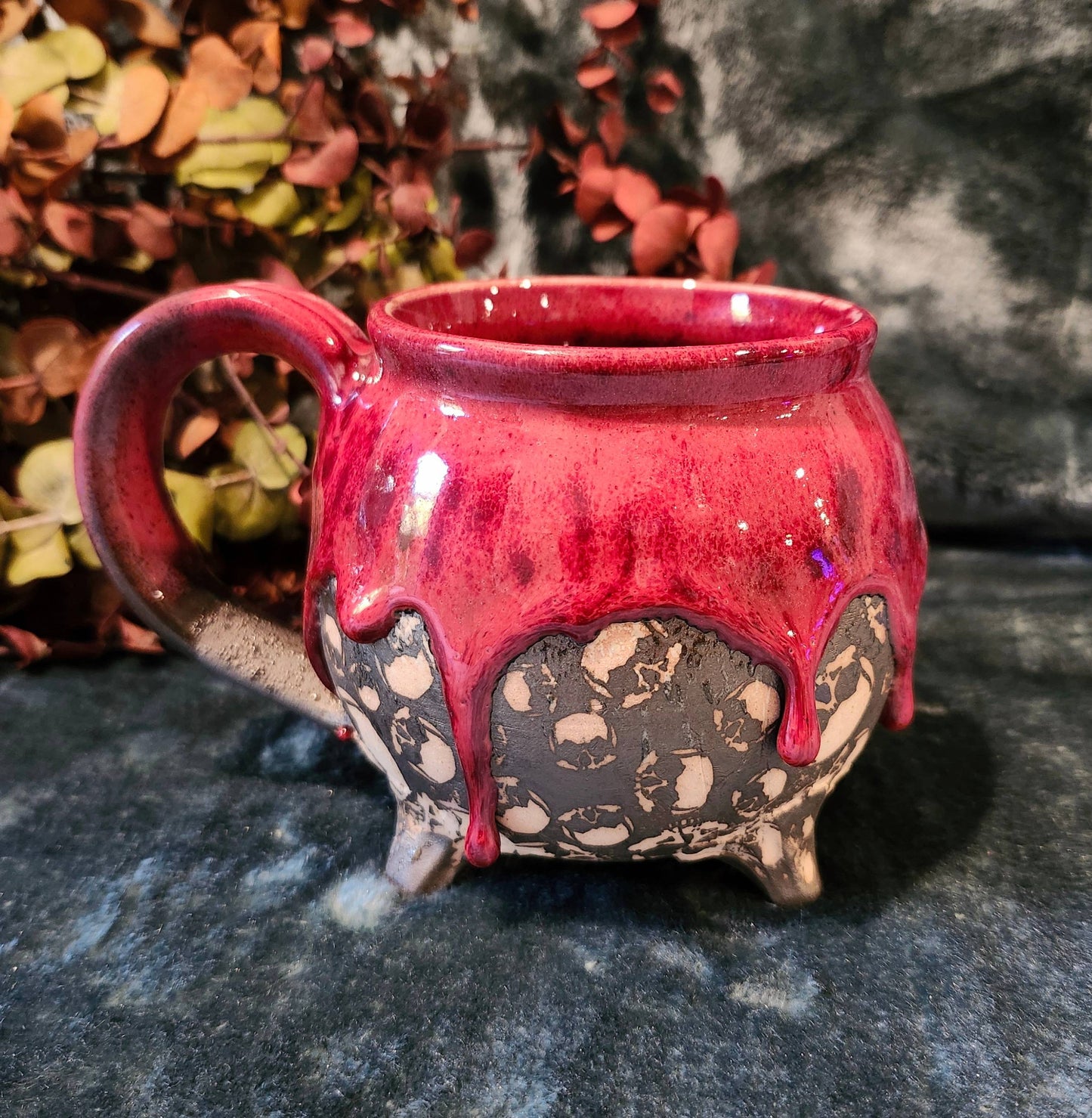 MED Poison Skull Cauldron (Red)