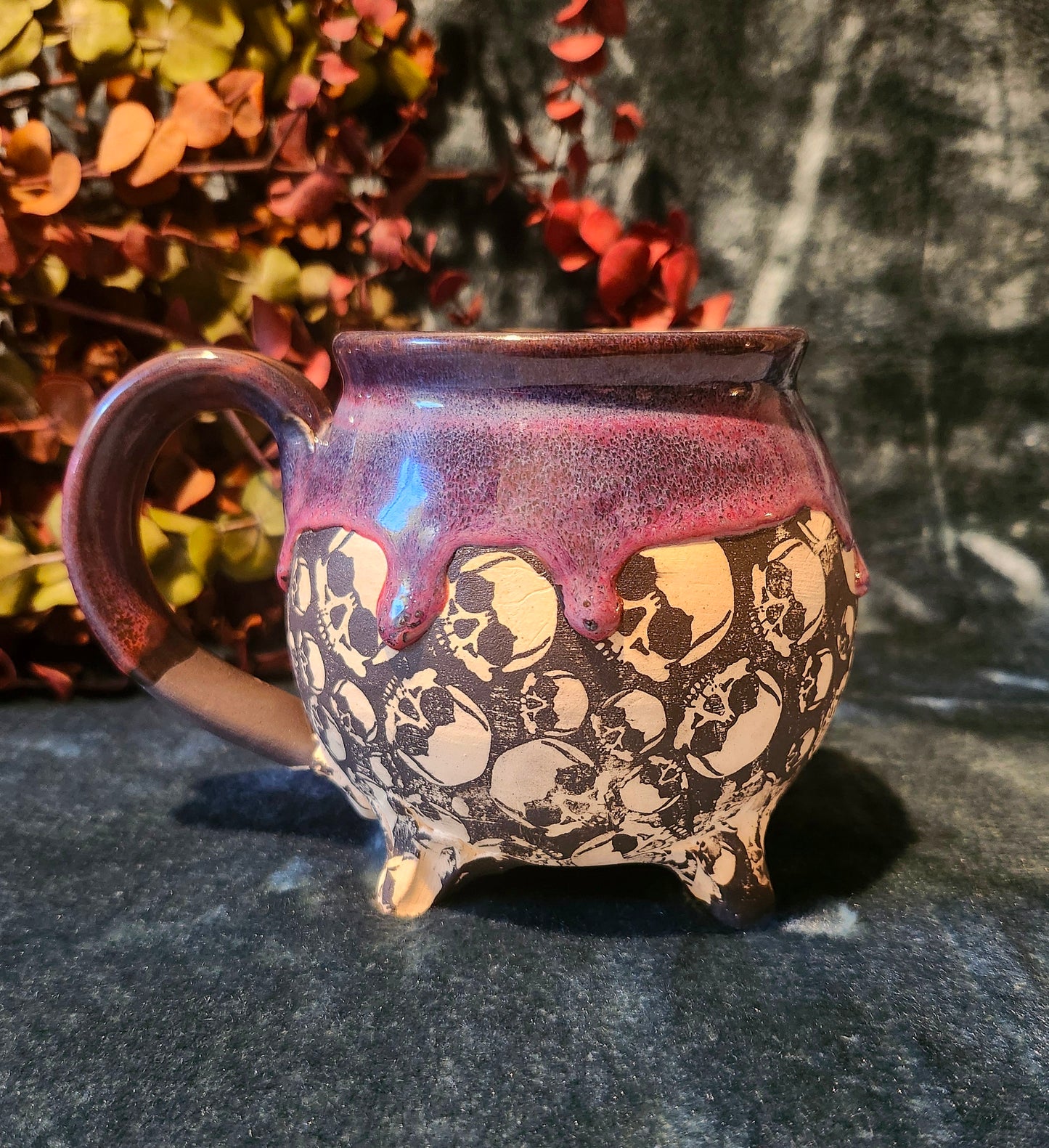 LG Poison Skull Cauldron (Witches Plum)